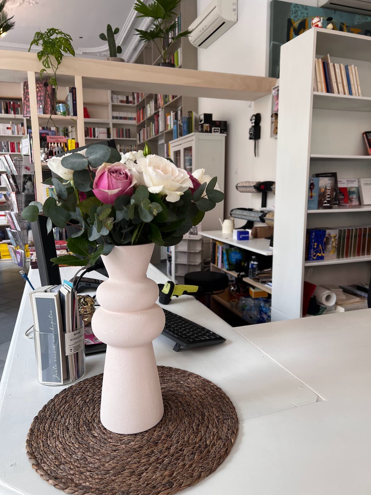 Librairie Alinéa — livres